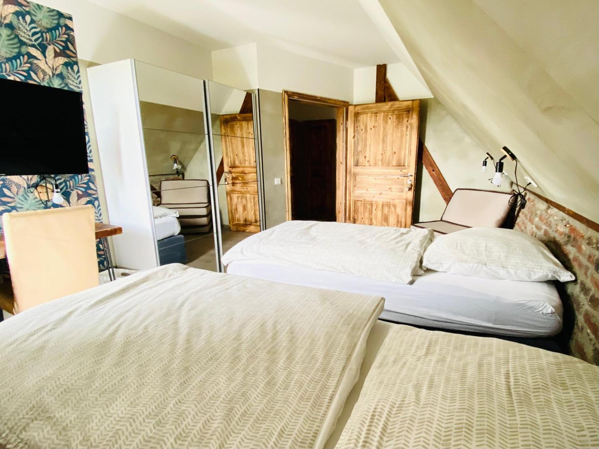 Phoenix Apartments - Monteurwohnung Mit Riesiger Parkflaeche Bielefeld Eksteriør bilde